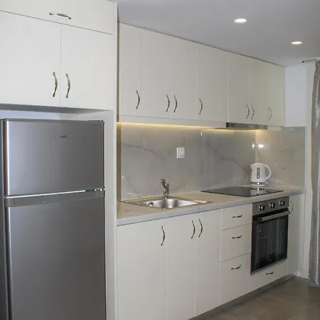 Rita's Apartamento Tínos