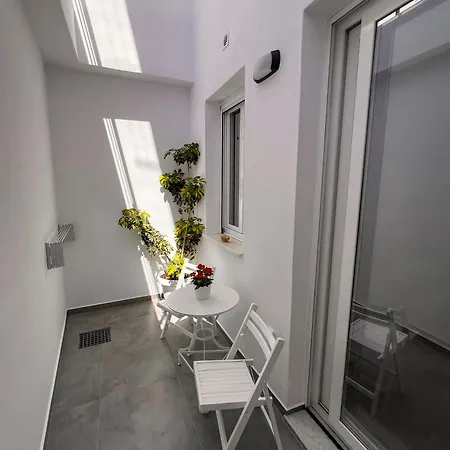 Rita's Appartement Tínos