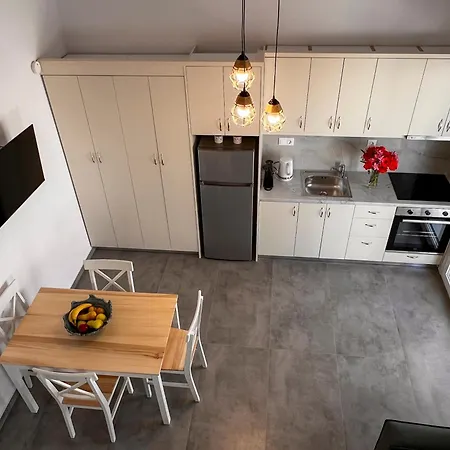 Rita's Lägenhet Tínos